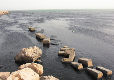 موانئ البحر الأحمر تفرض إجراءات لحماية الشواطئ من التلوث